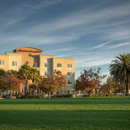 Hampton Inn & Suites Suisun City Waterfront Exterior foto